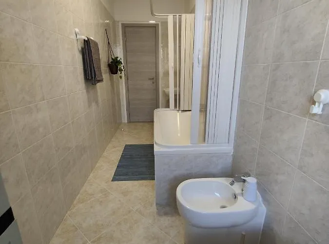 - Santa Rita * Turín