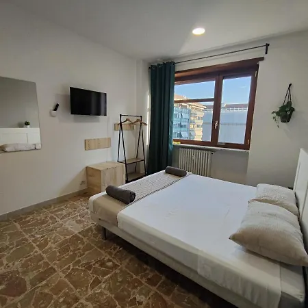 - Santa Rita Guest house *